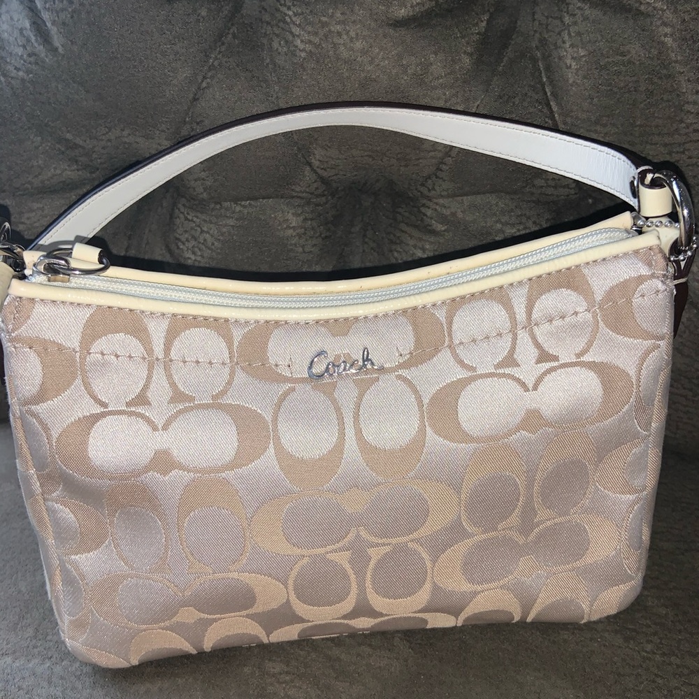 Coach short shoulder bag